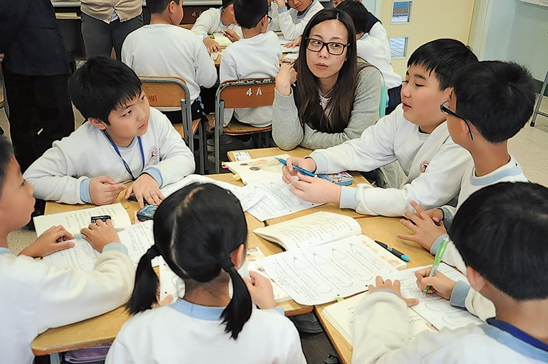 秀明小學 推廣童書教學 啟迪思維育情意 秀明小學 推廣童書教學 啟迪思維育情意