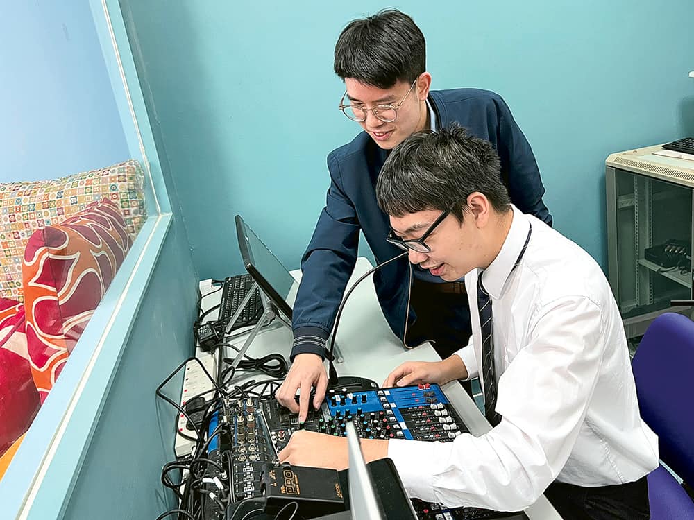 中華基督教會公理書院 新學年開辦中一課程 成六年制直資中學 中華基督教會公理書院 新學年開辦中一課程 成六年制直資中學