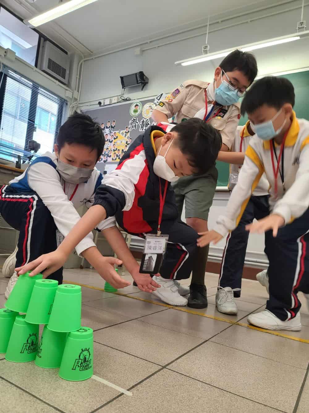 德信學校<br/>君子教育 培養國際視野好男孩 德信學校<br/>君子教育 培養國際視野好男孩