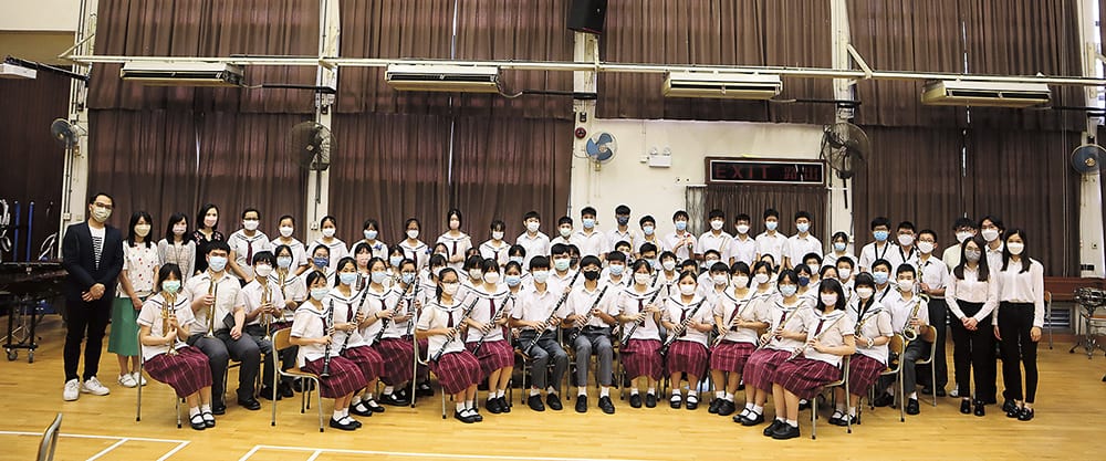五育中學45周年 傳承,創新,五育人同行 「一人一體藝」的活動包括弦樂、管樂、敲擊樂、扭氣球和雜耍等,非常多元化,期望學生能從中發掘興趣,尋找自我。