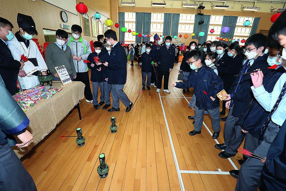 校園變身集古村市集 互動學習中華文化