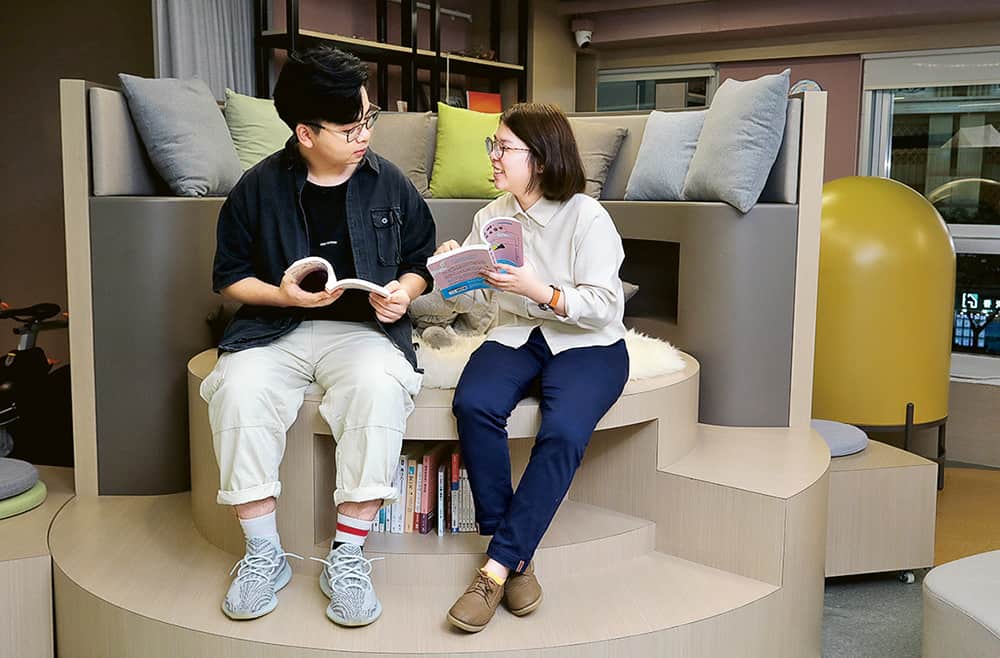 賽馬會平行心間計劃<br/>參與青年走出情緒困擾 迎接生活挑戰 賽馬會平行心間計劃<br/>參與青年走出情緒困擾 迎接生活挑戰
