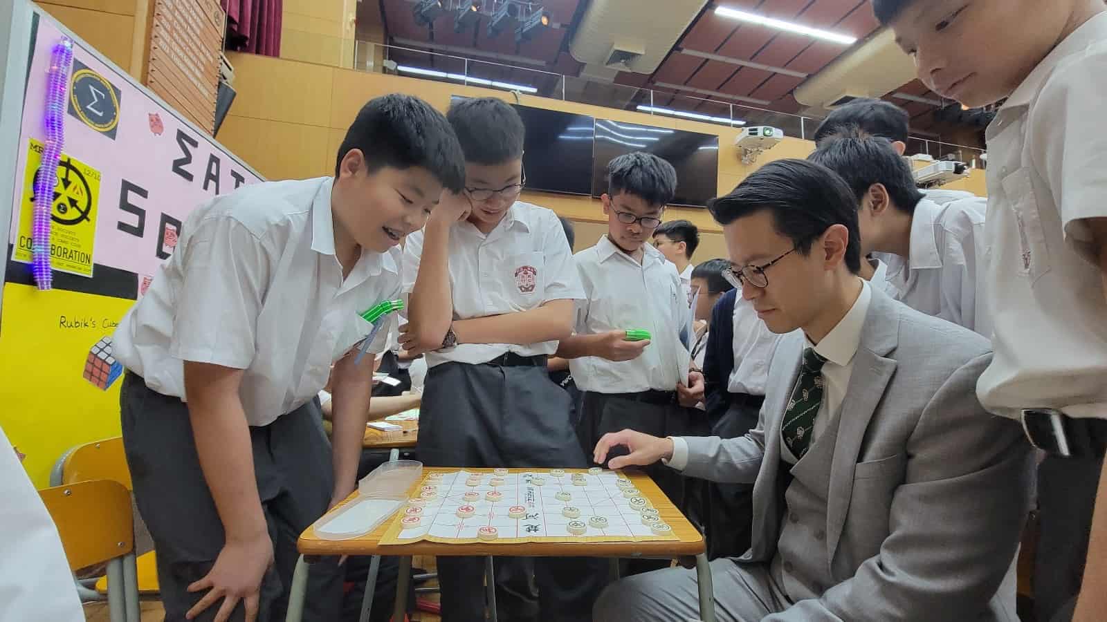 優質特色教育 學位爭崩頭 「直資」自定教學語言 國際課程與世界接軌 優質特色教育 學位爭崩頭 「直資」自定教學語言 國際課程與世界接軌