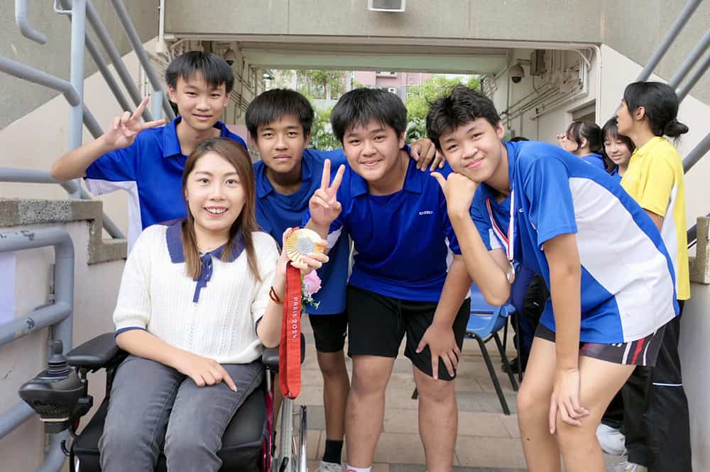 香港四邑商工總會陳南昌紀念中學<br>巴黎殘奧金牌得主何宛淇以經歷感染學生