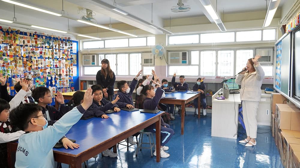 僑港伍氏宗親會伍時暢紀念學校關倩芬校長<br>培育領導能力 塑造未來人才