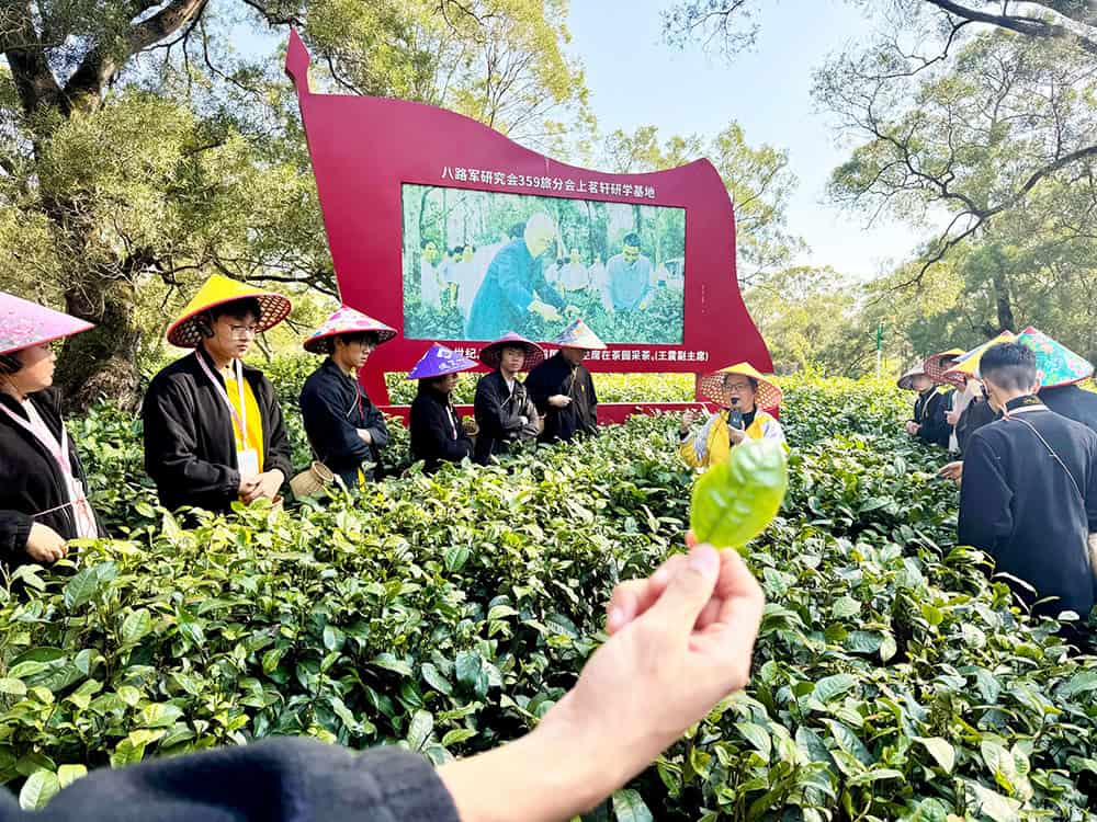 佛教黃允畋中學英德考察紀實<br>躬行踐履觀振興 知行合一悟國情