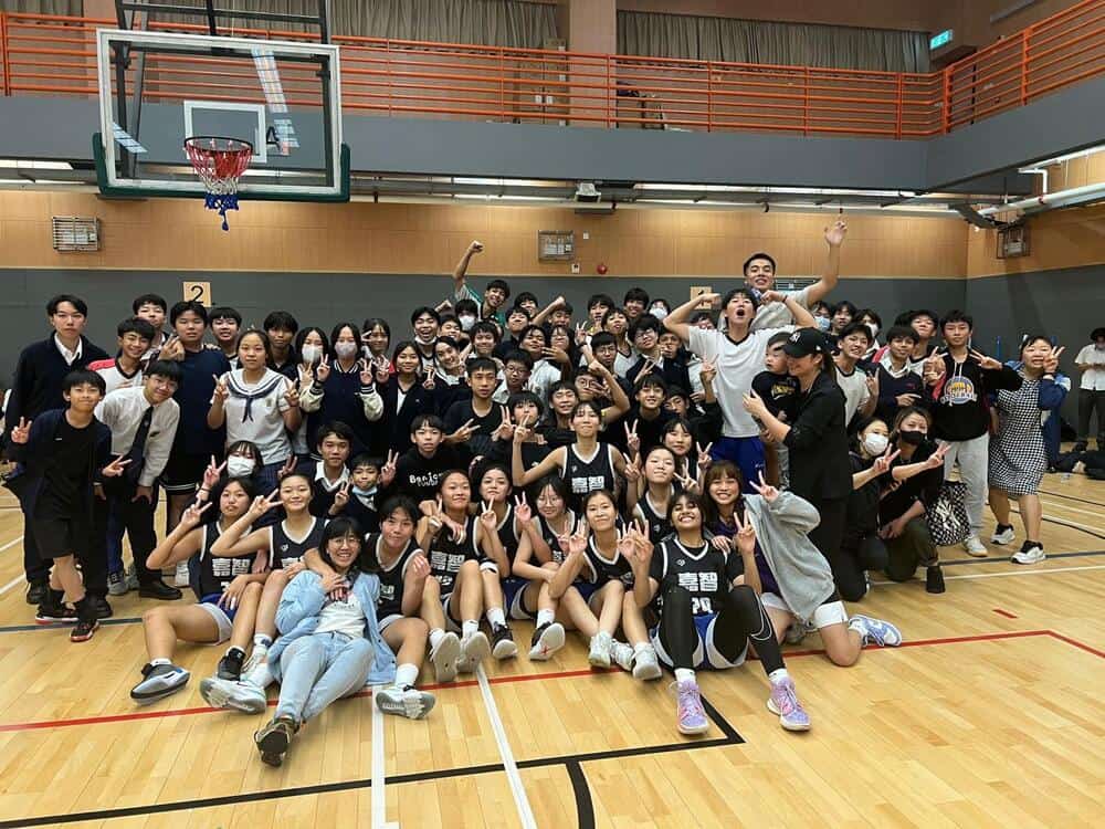 加拿大神召會嘉智中學<br/>逆風飛翔 以愛同行 效法基督 無限可能